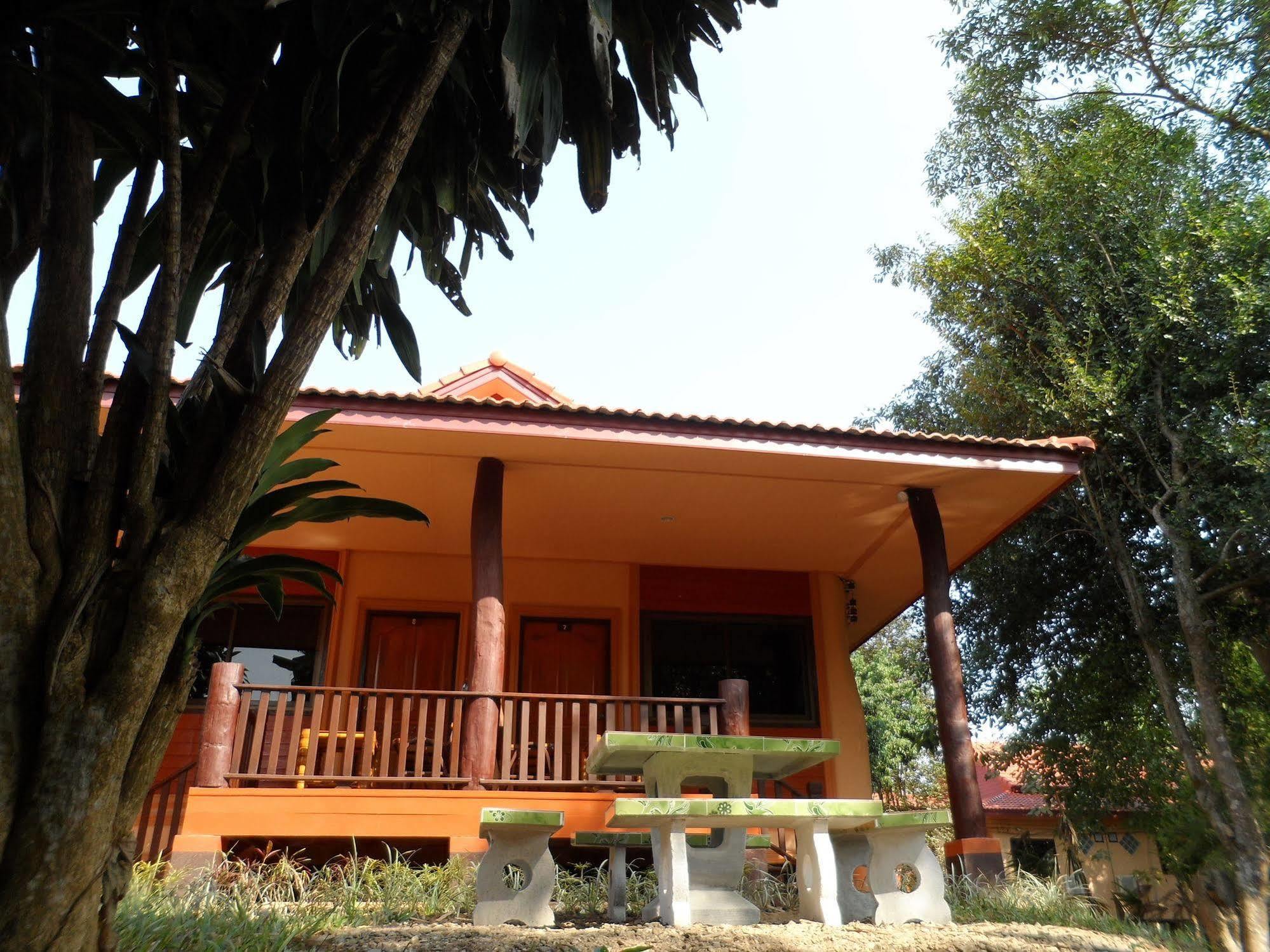 Khunnam Rimtarn Resort Mae Sai Exteriör bild